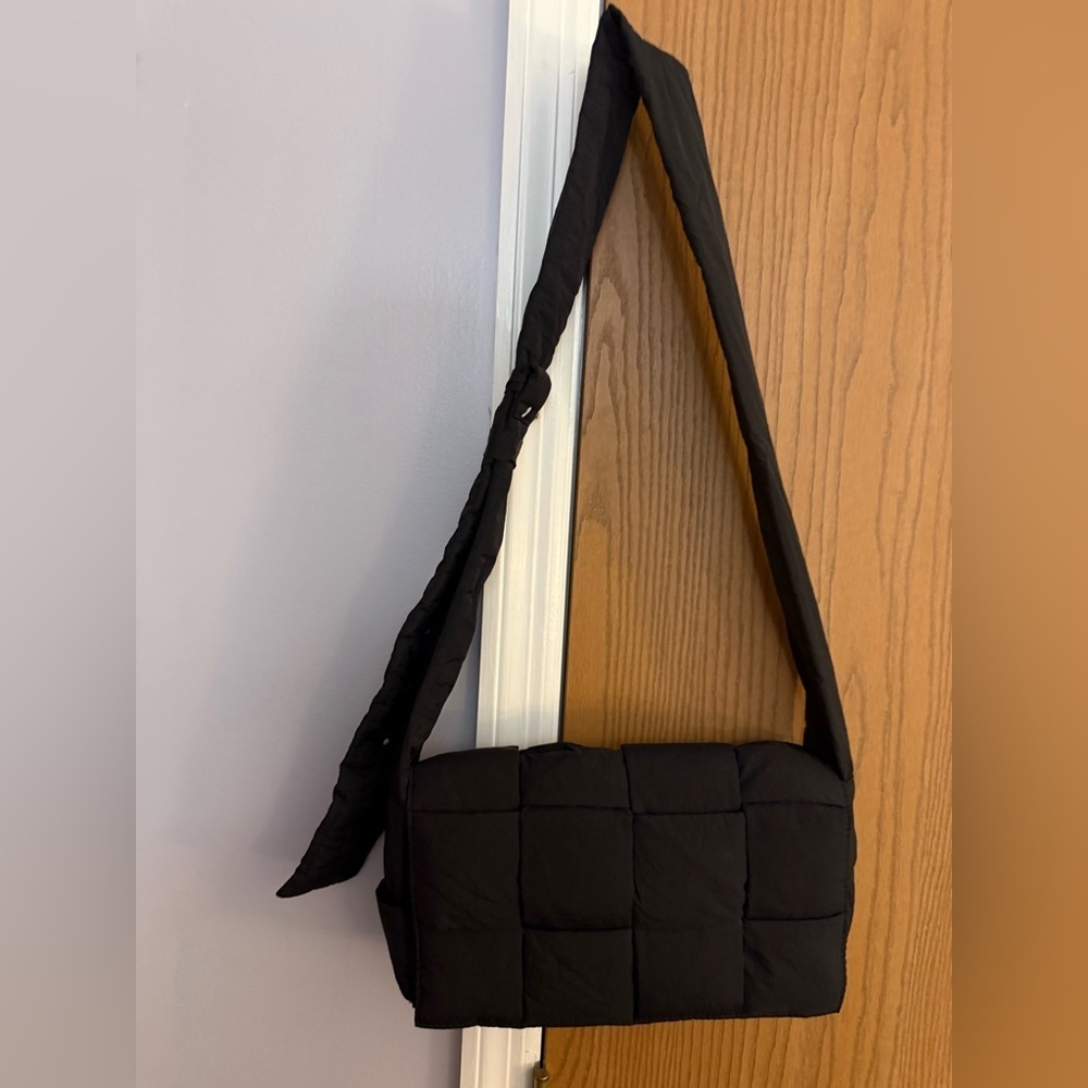 Carlos By Carlos Santana Black Quilted Crossbody Bag
